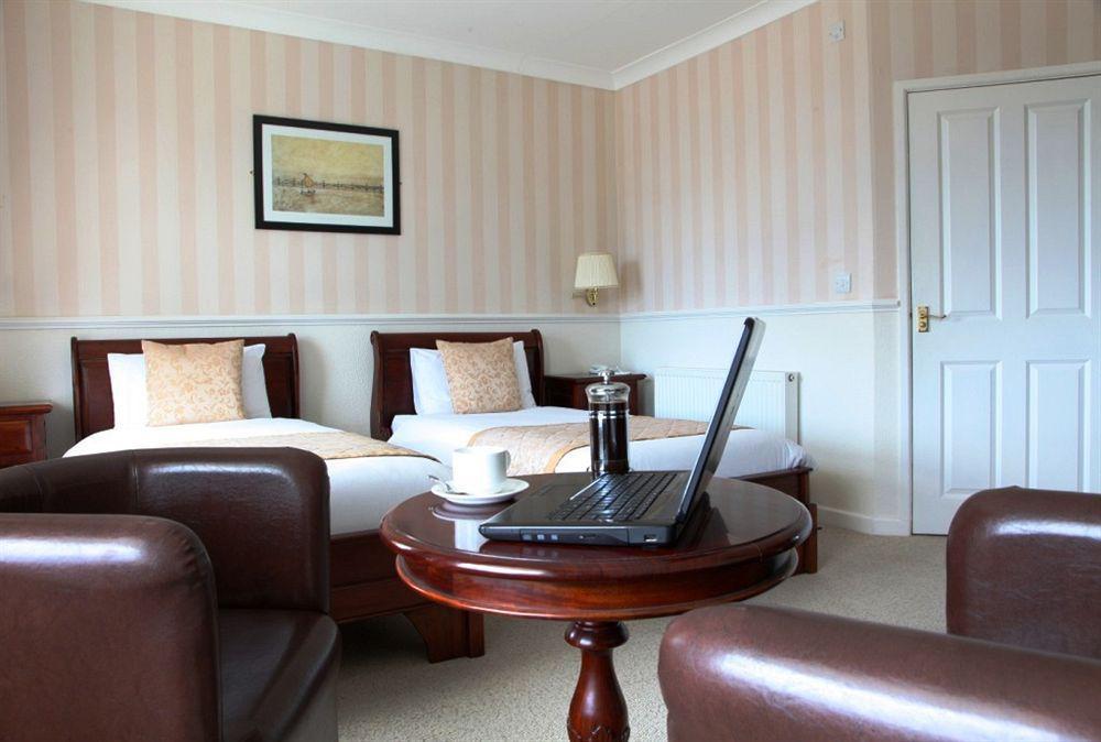 Cliff Head Hotel Carlyon Bay Buitenkant foto
