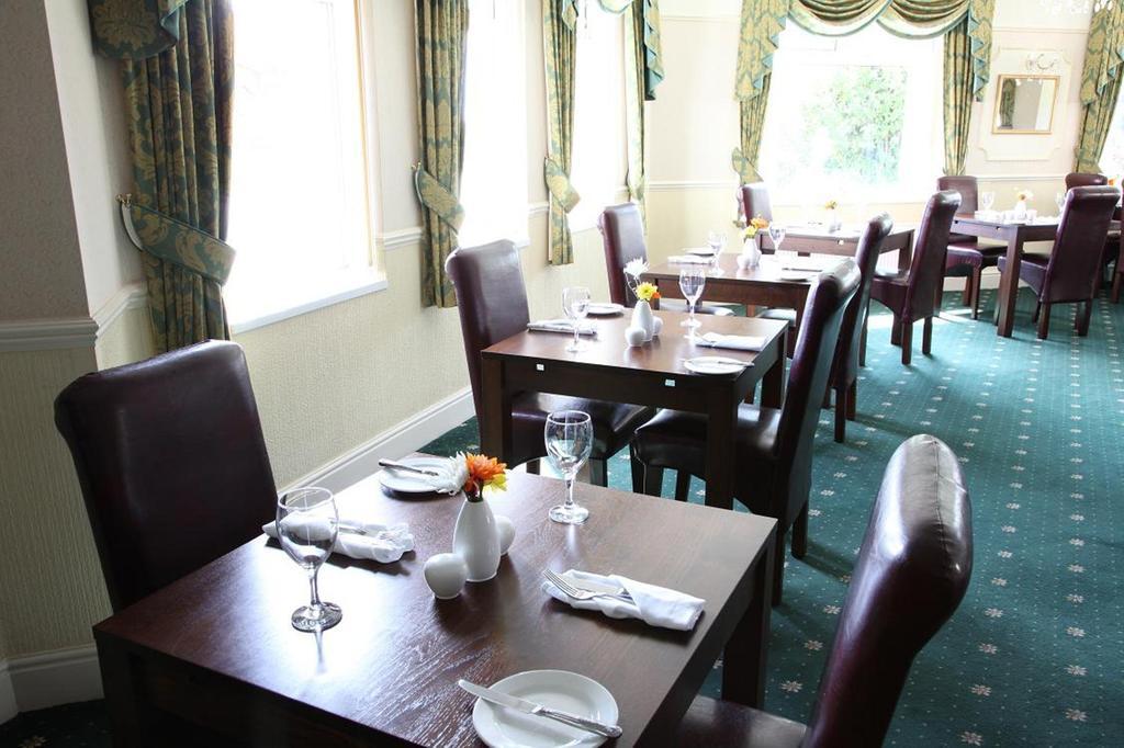 Cliff Head Hotel Carlyon Bay Buitenkant foto