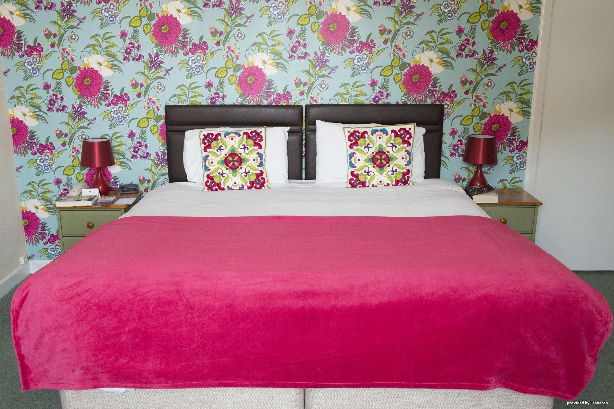 Cliff Head Hotel Carlyon Bay Buitenkant foto