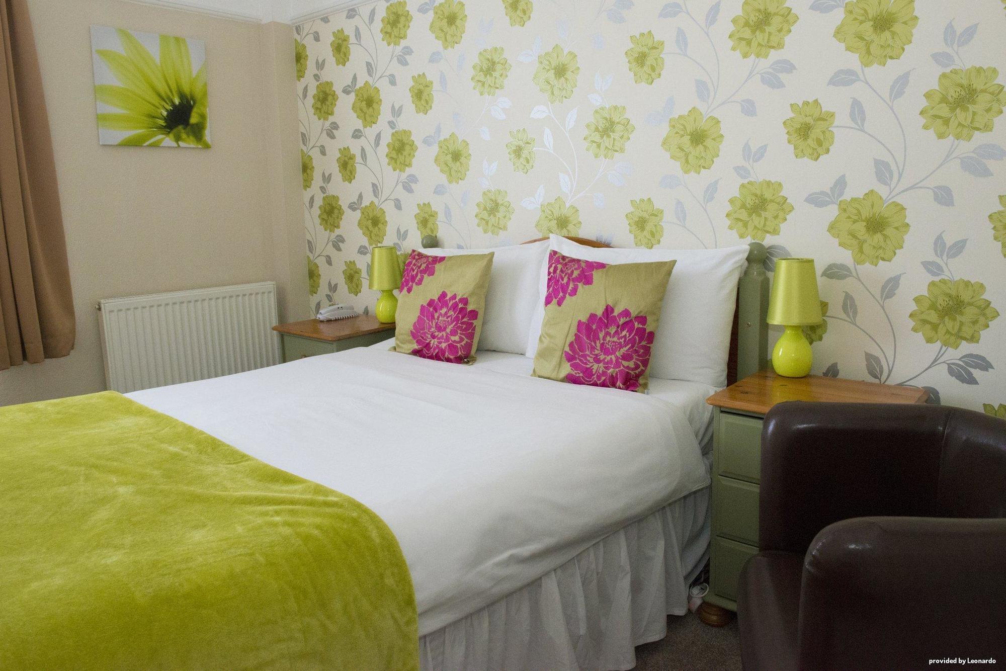 Cliff Head Hotel Carlyon Bay Buitenkant foto