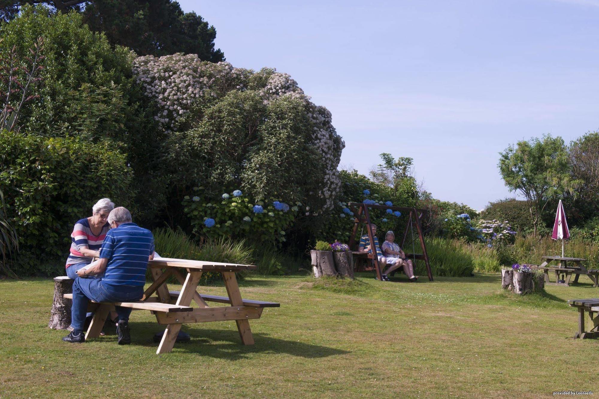 Cliff Head Hotel Carlyon Bay Buitenkant foto